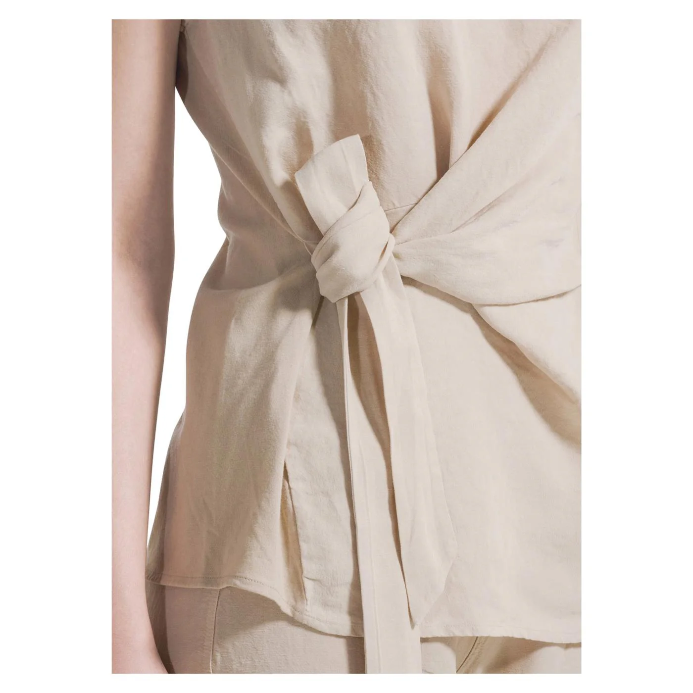 DEHA BLUSA SMANICATA CON NODO - Image 3