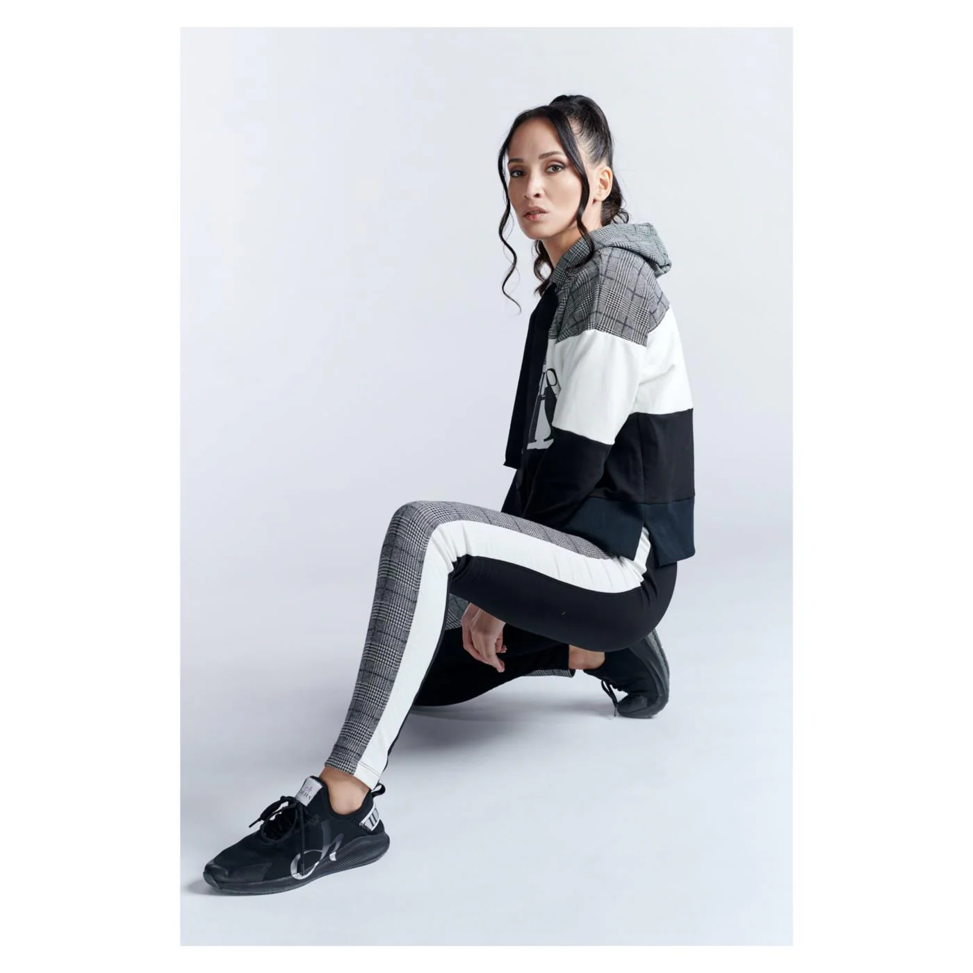 DEHA COLORBLOCK TIGHT PANTS - Image 4