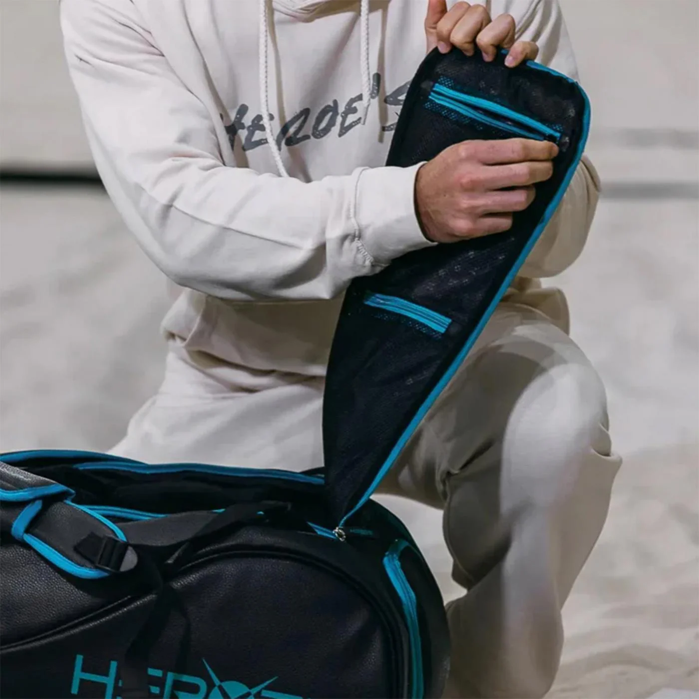 HEROE'S THUNDER FUTURA - Image 6