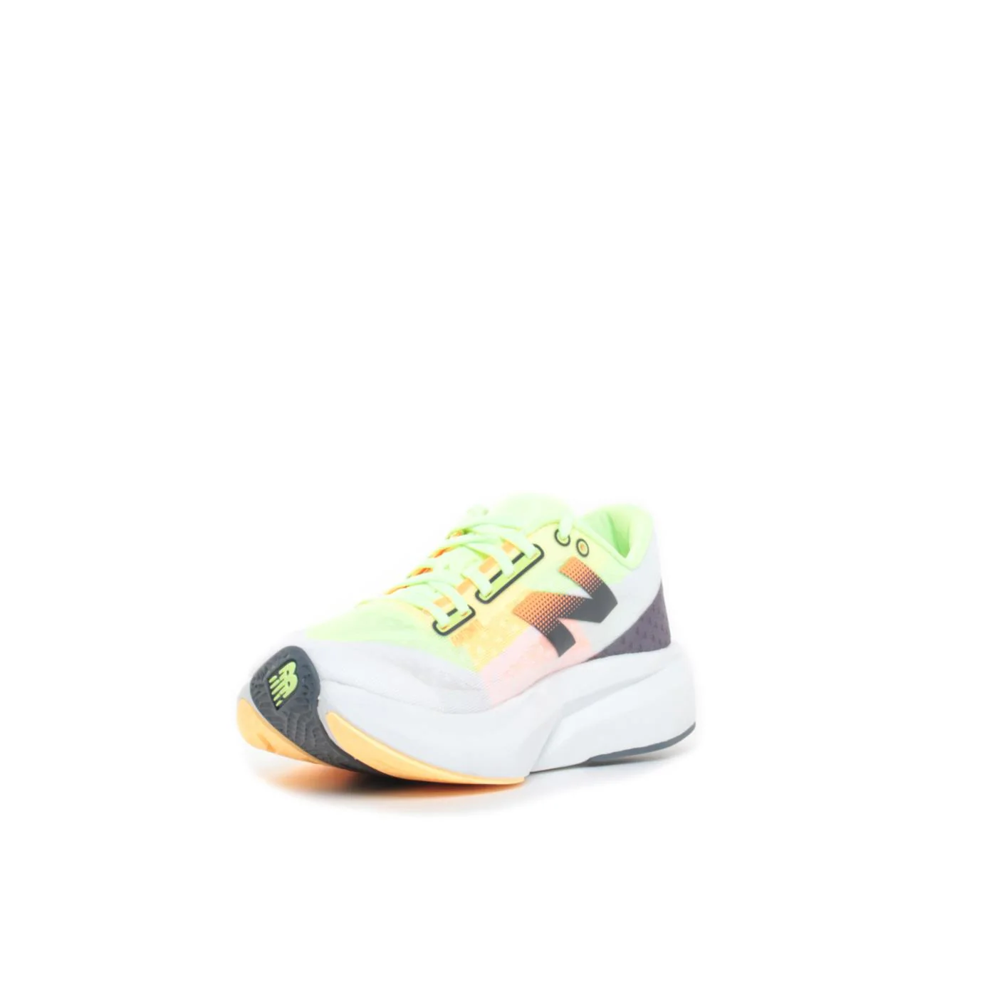 NEW BALANCE FUELCELL REBEL V4 WOMAN - Image 3