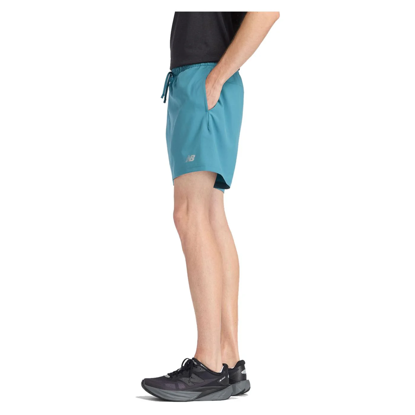 NEW BALANCE RUN ESSENTIALS SHORT 5IN - Image 3