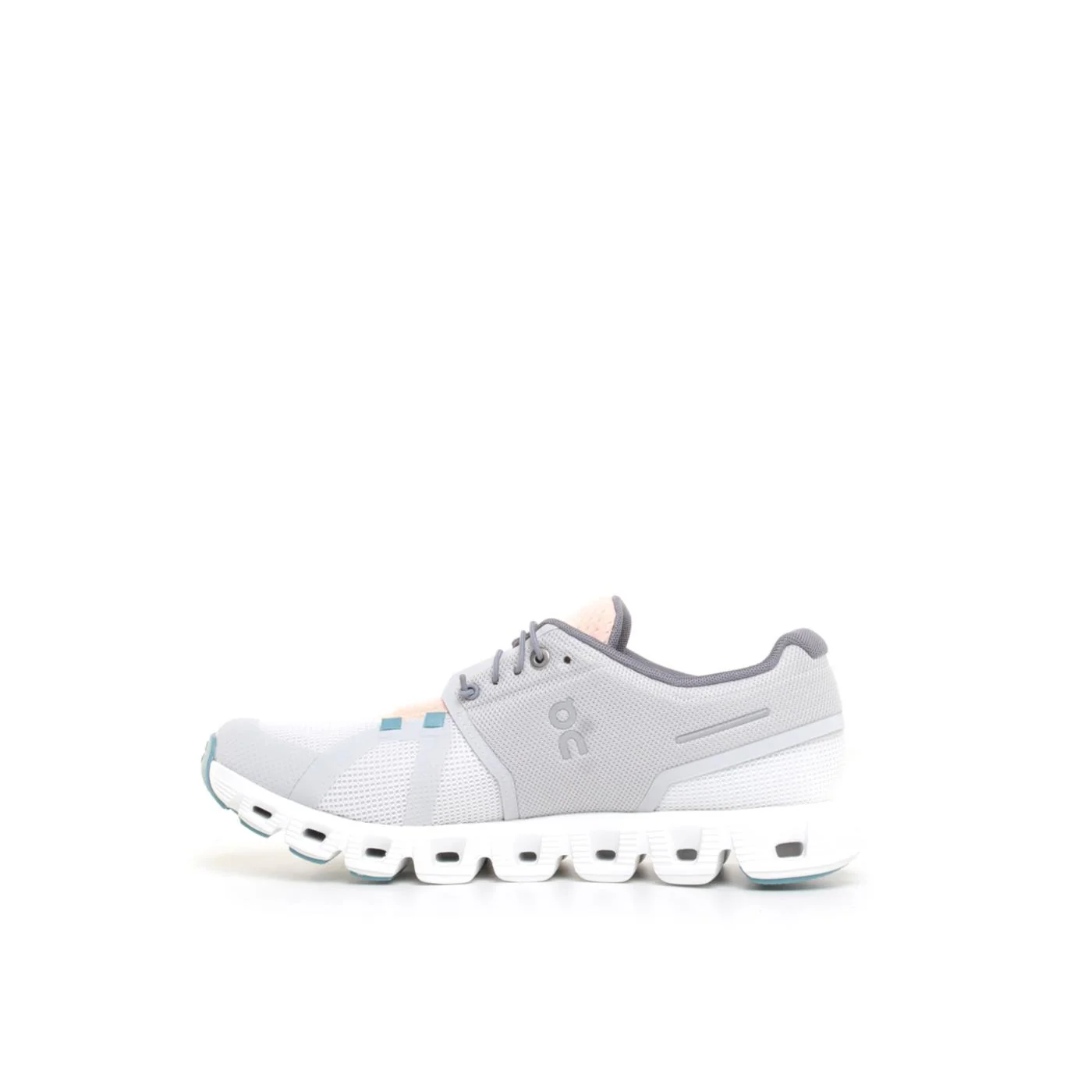 ON CLOUD 5 - Image 4