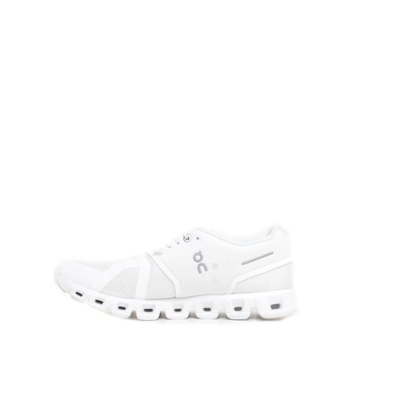 ON CLOUD 5 - Image 2