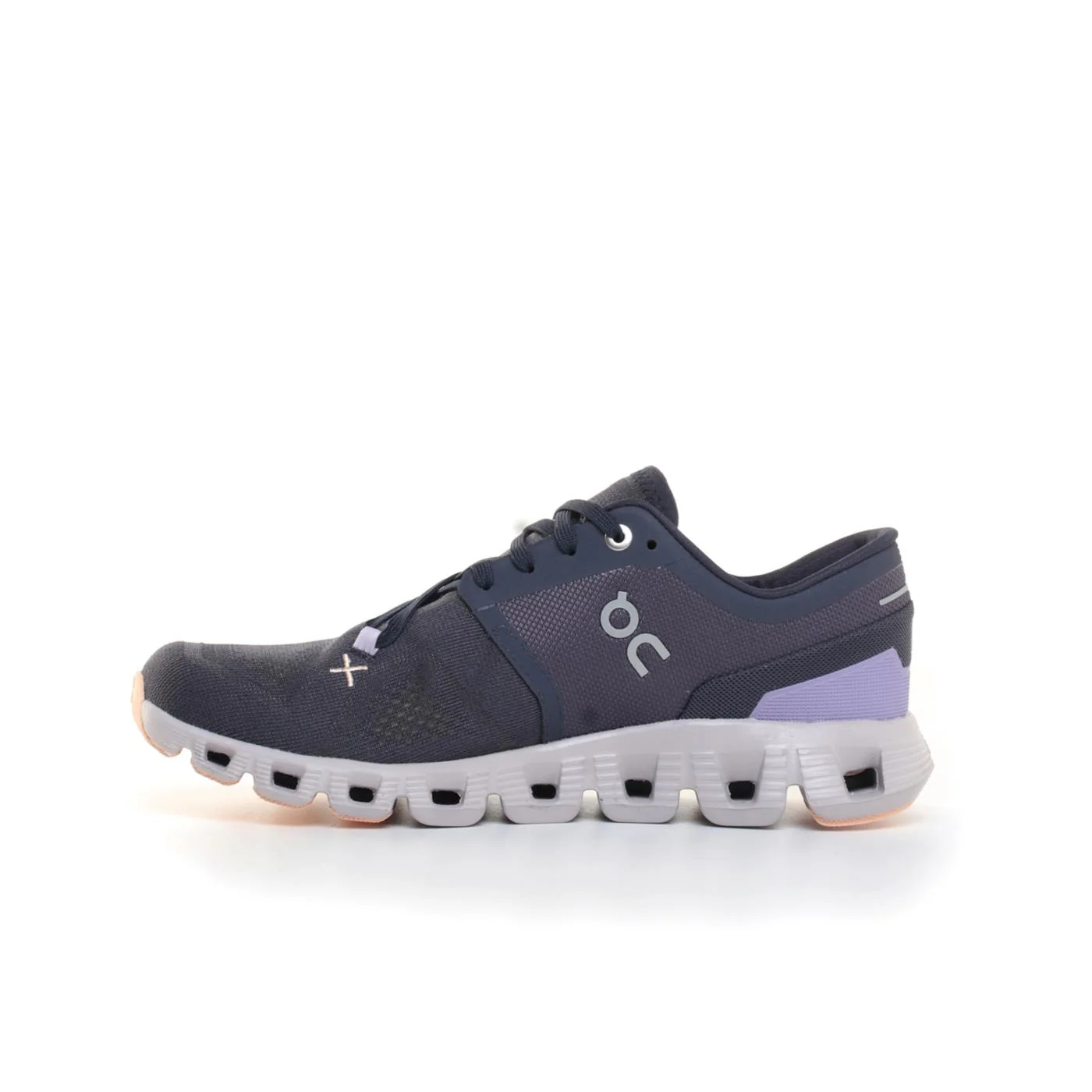 ON CLOUD X 3 WOMAN - Image 2