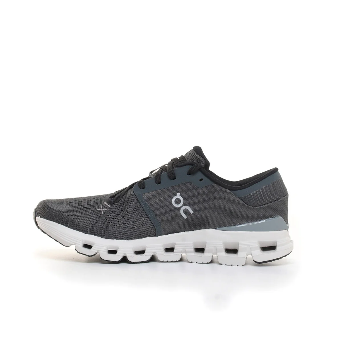 ON CLOUD X 4 - Image 3