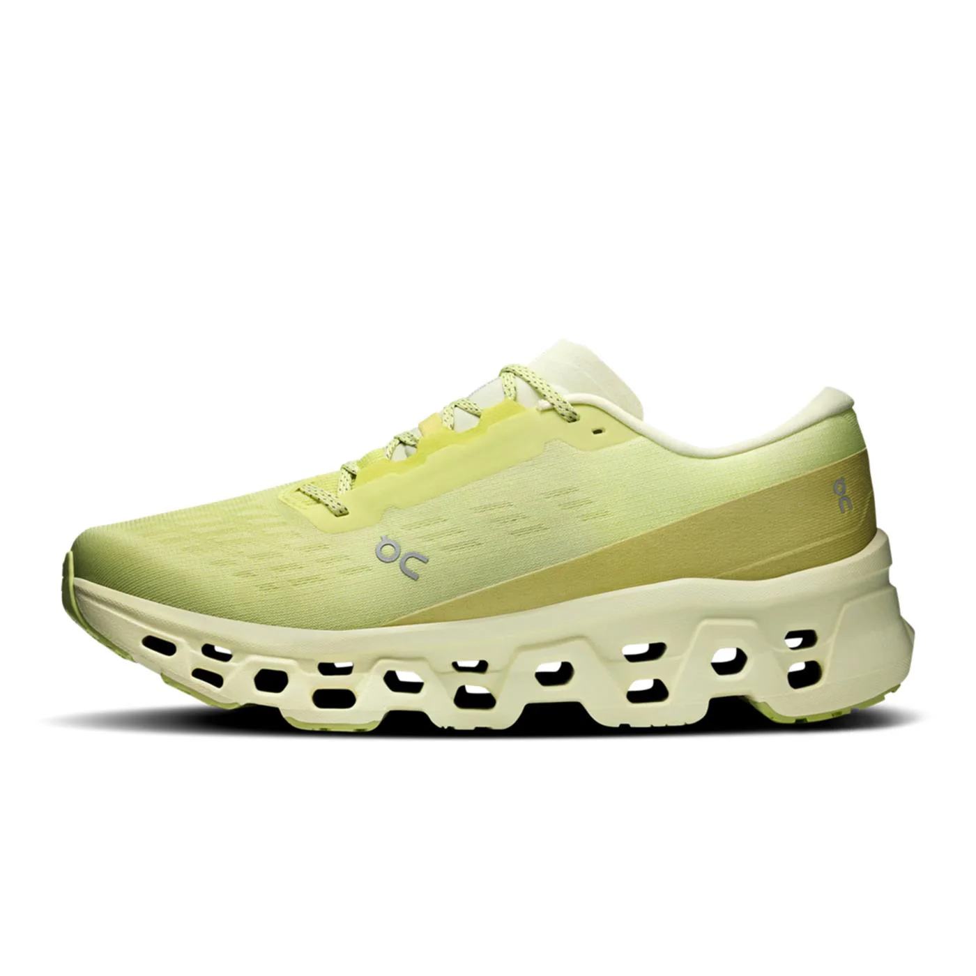 ON CLOUDMONSTER 3 - Image 2