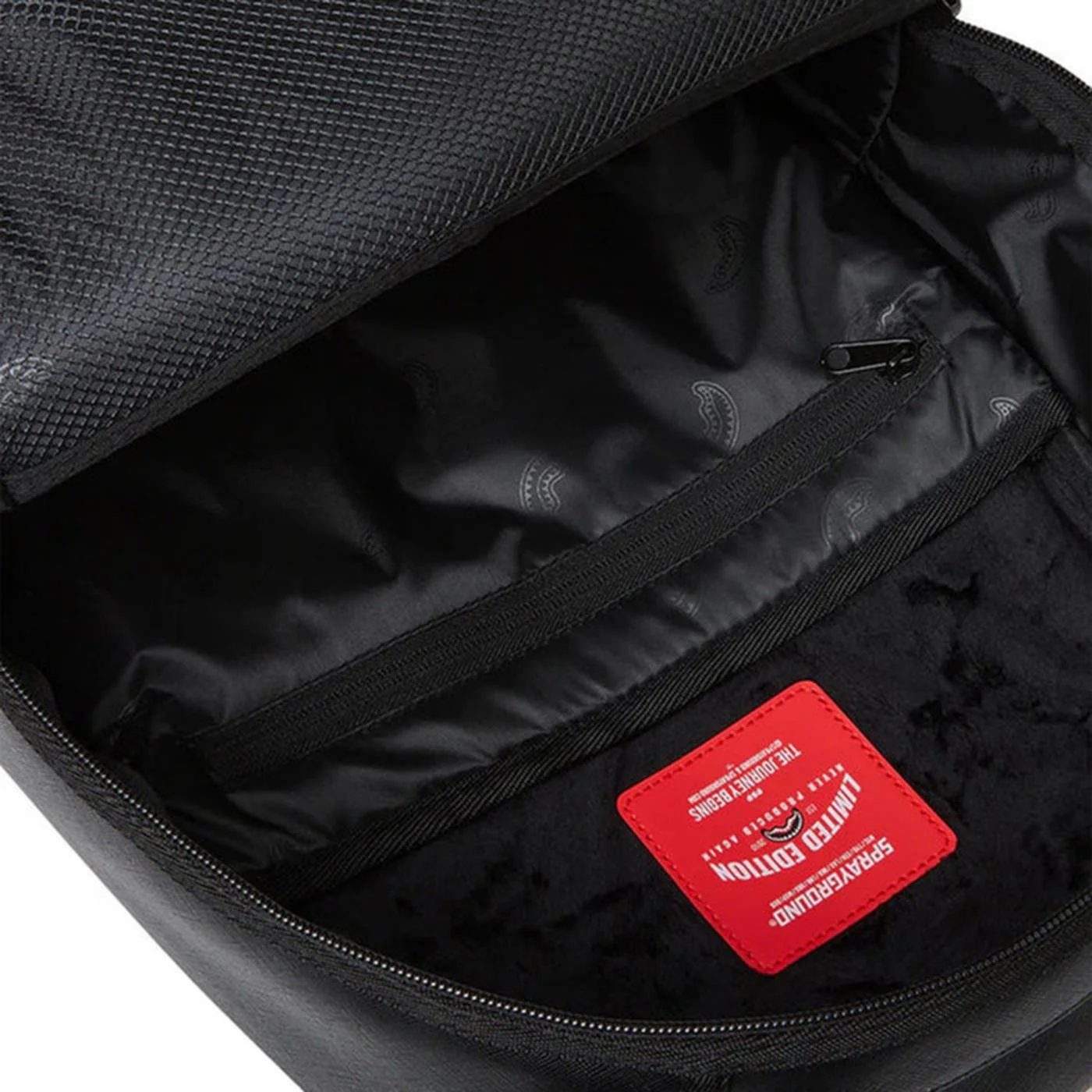 SPRAYGROUND SHARK CENTRAL BLACK - Image 6