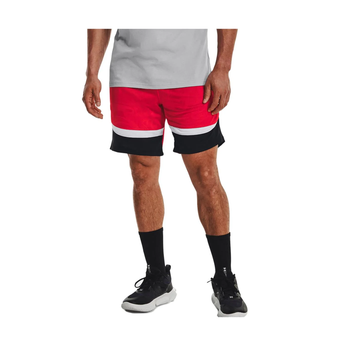UNDER ARMOUR HEATWAVE HOOPS SHORT - Image 2