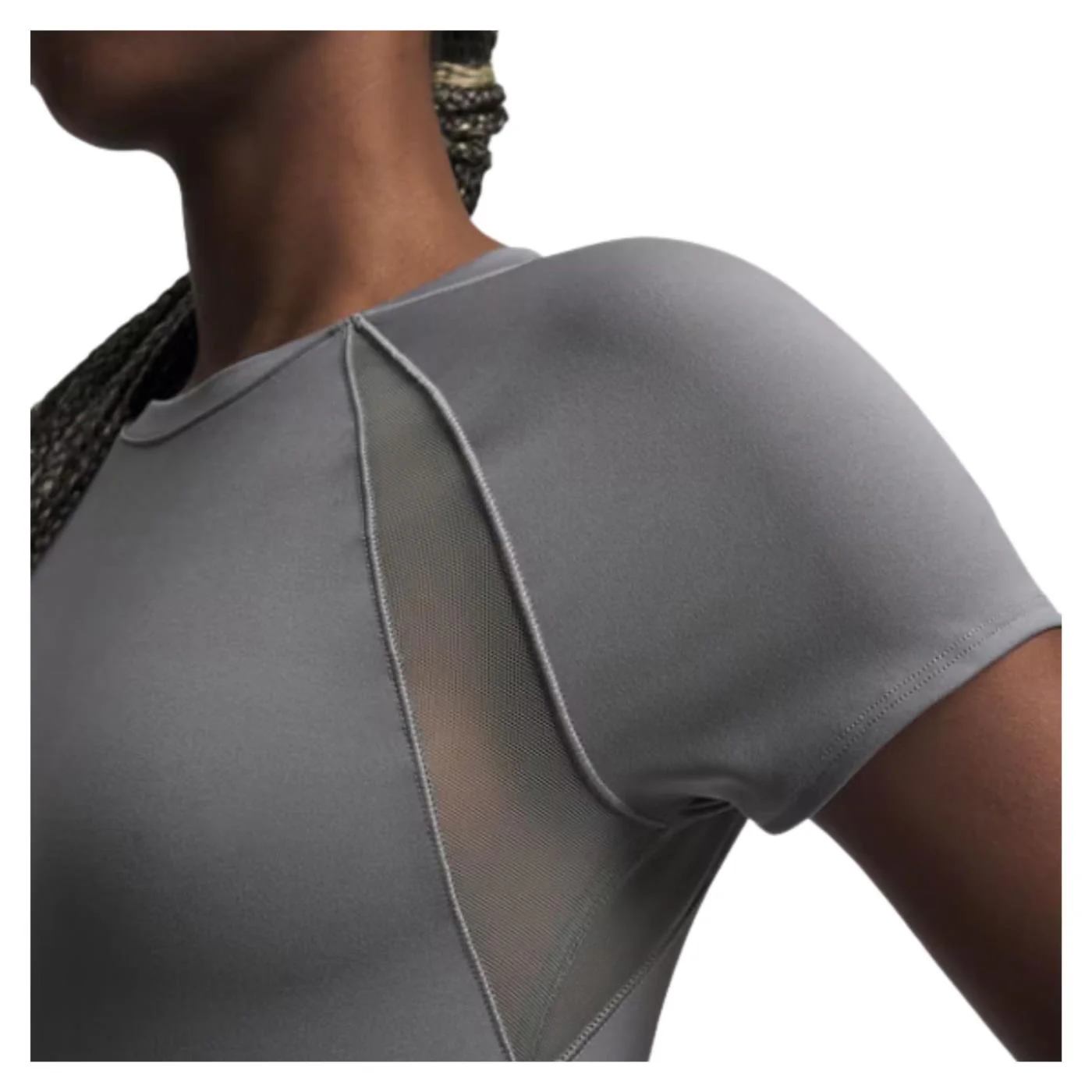 UNDER ARMOUR W MOTION MESH SS TEE - Image 3